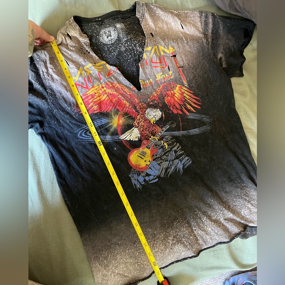 Affliction eagle top - Picture 6 of 6